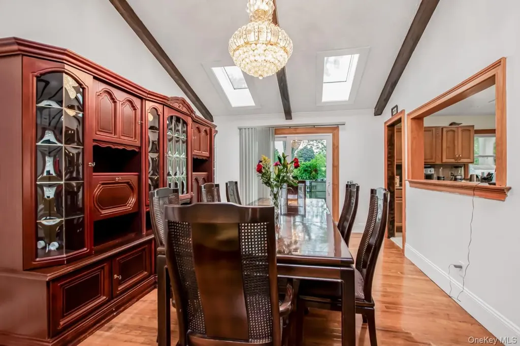 127 Parkview Road Elmsford NY 10523