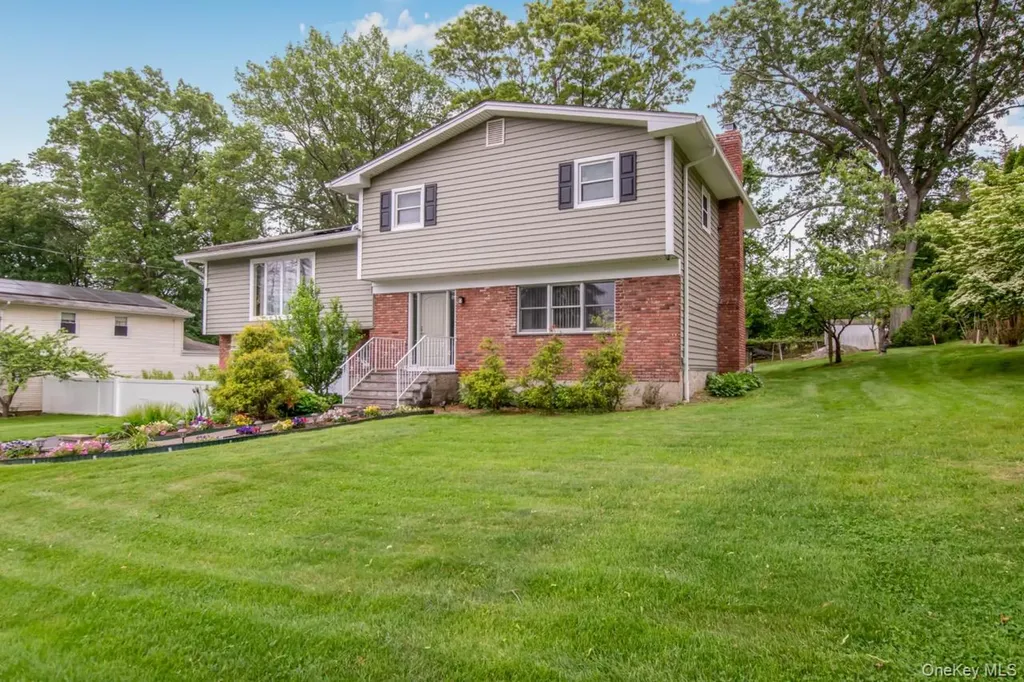 127 Parkview Road Elmsford NY 10523