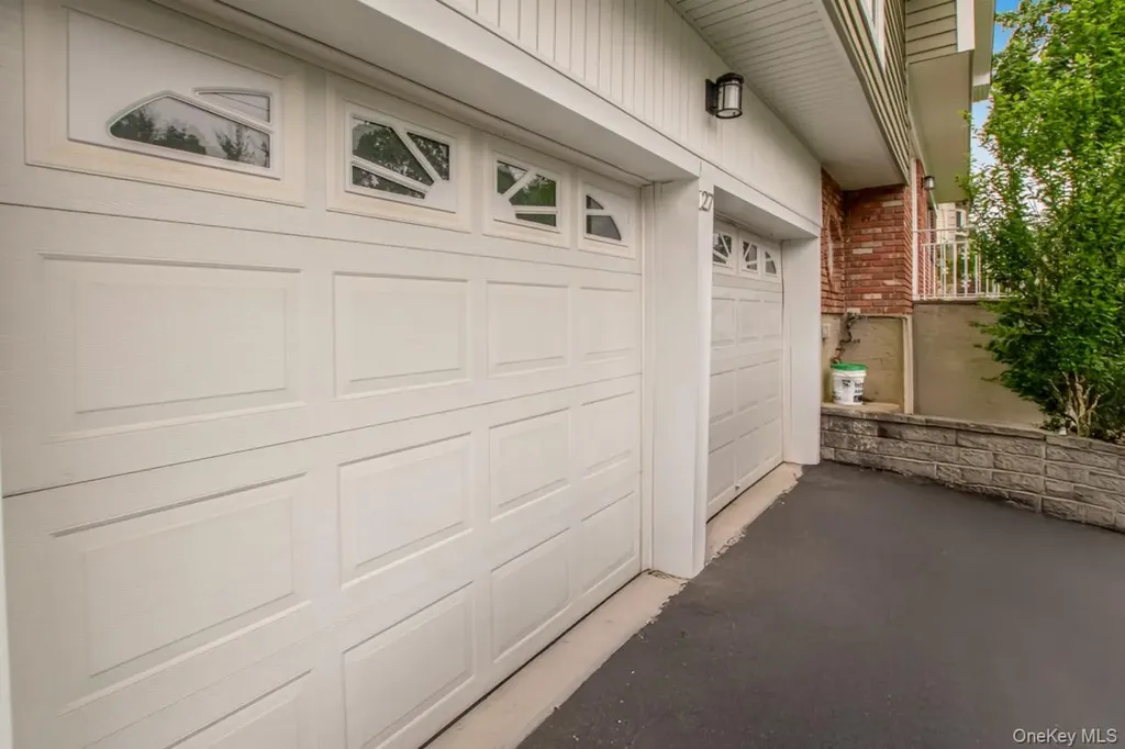 127 Parkview Road Elmsford NY 10523