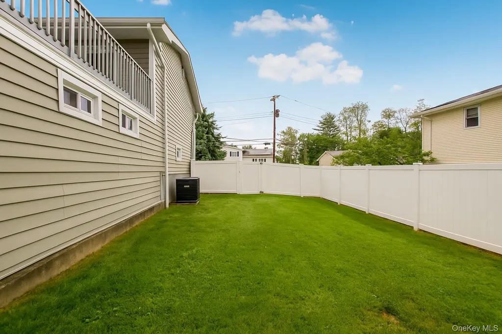 127 Parkview Road Elmsford NY 10523