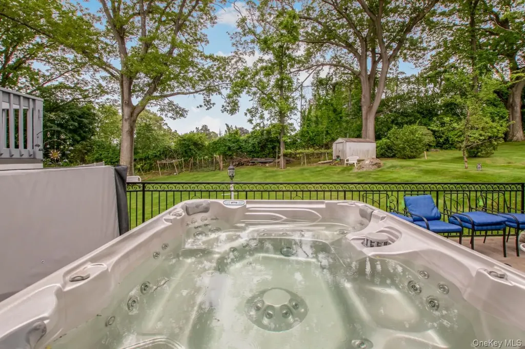 127 Parkview Road Elmsford NY 10523