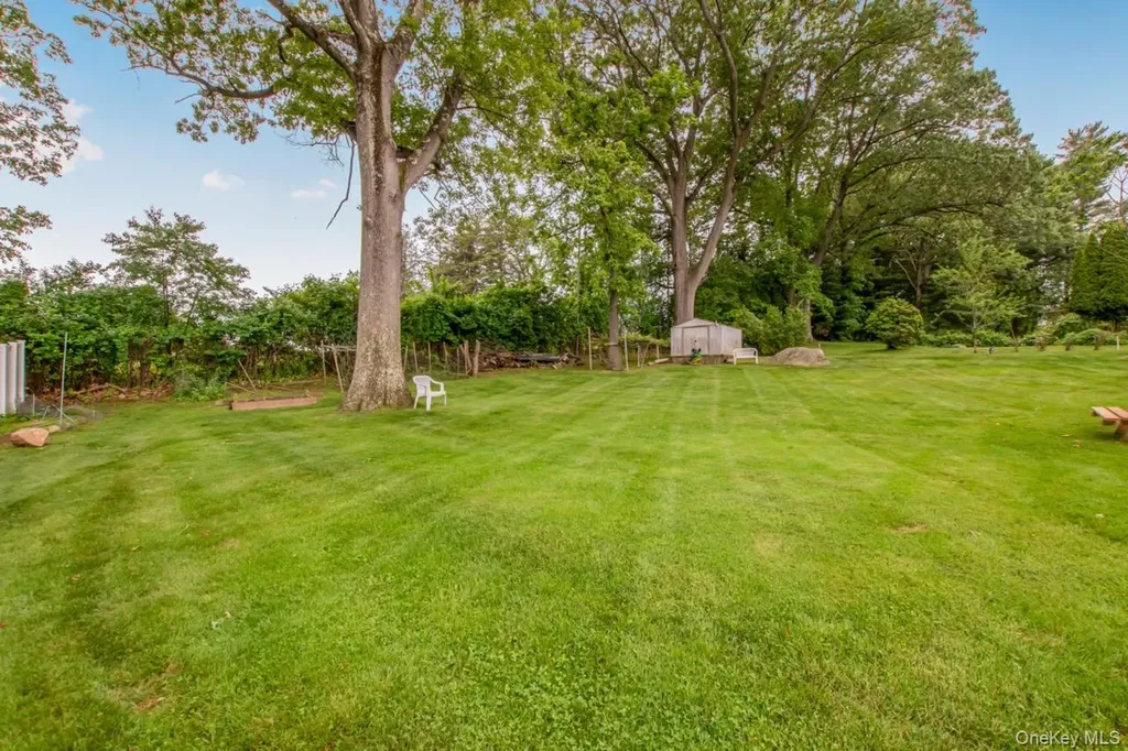 127 Parkview Road Elmsford NY 10523