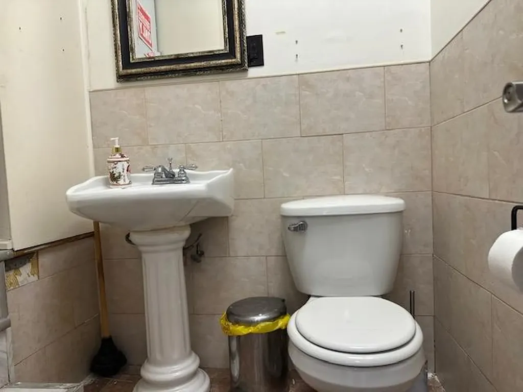 6078 Flushing Avenue Maspeth NY 11378