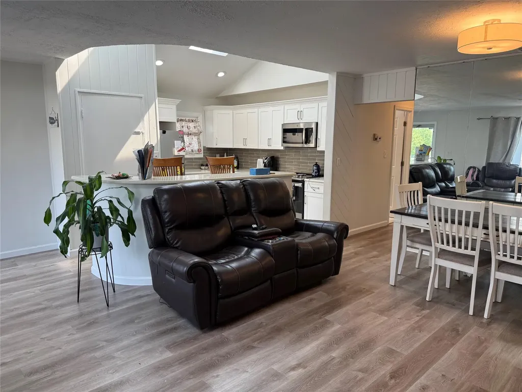 2511 Riverside Drive Wantagh NY 11793