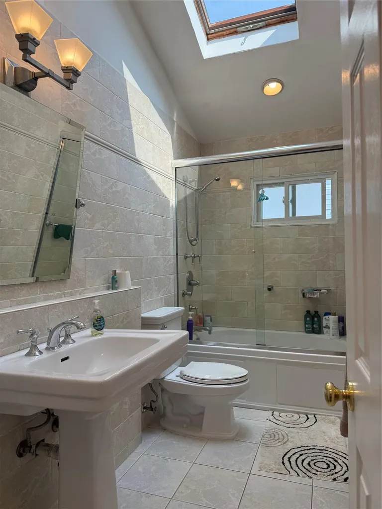 2511 Riverside Drive Wantagh NY 11793
