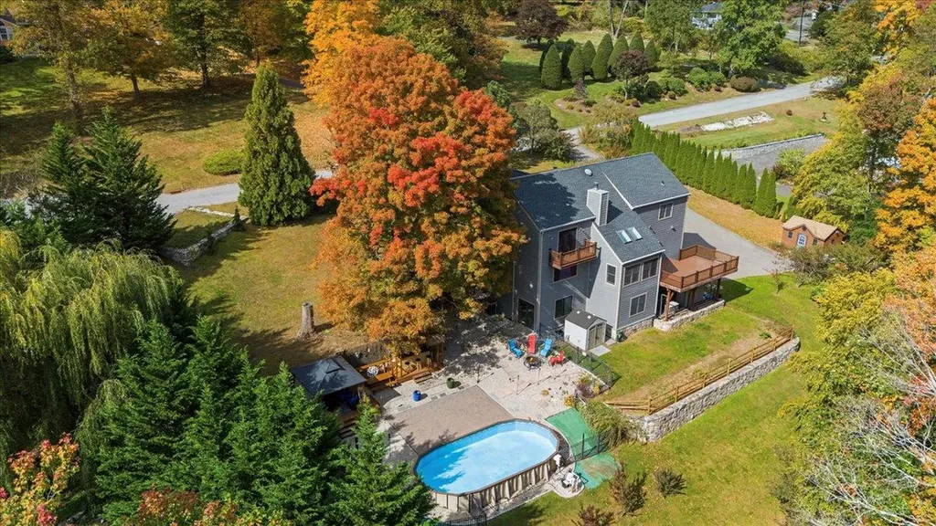 56 Hillside Terrace Mahopac NY 10541