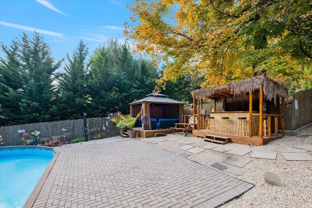 56 Hillside Terrace Mahopac NY 10541