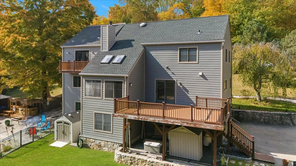 56 Hillside Terrace Mahopac NY 10541
