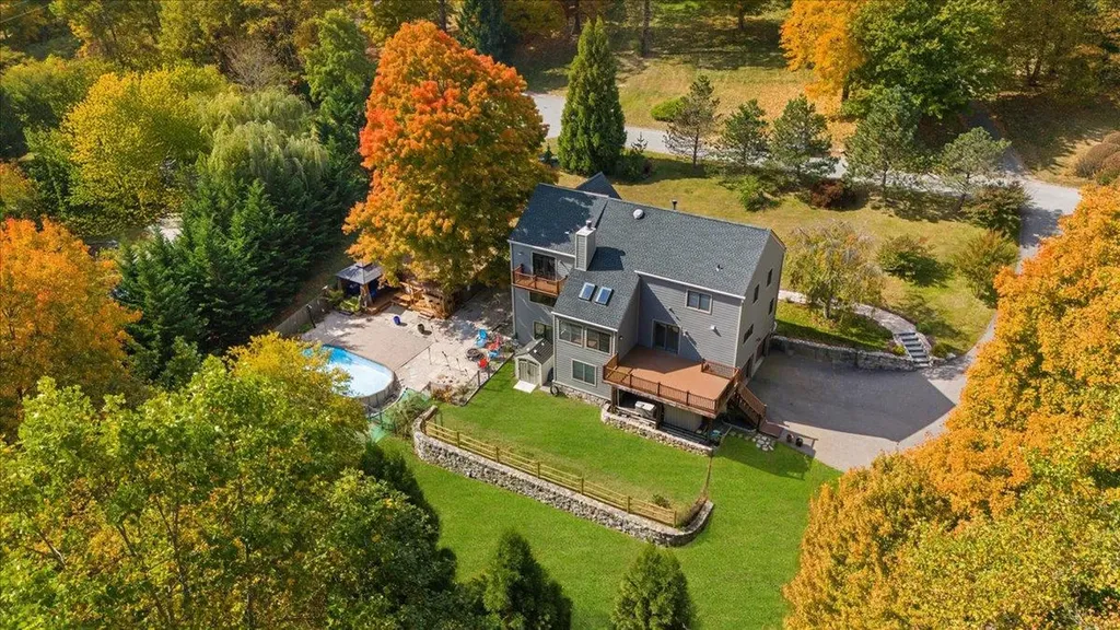 56 Hillside Terrace Mahopac NY 10541