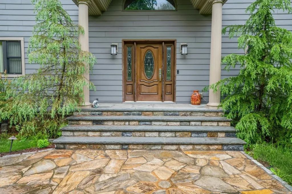56 Hillside Terrace Mahopac NY 10541