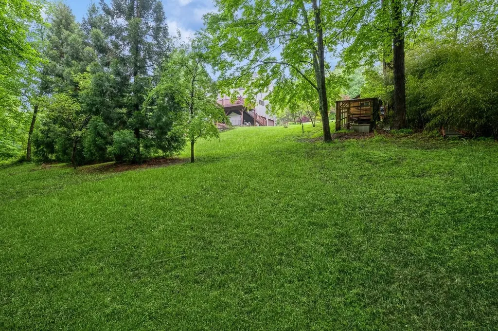 56 Hillside Terrace Mahopac NY 10541