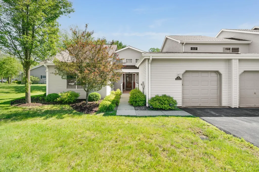 31 Sandalwood Lane Rhinebeck NY 12572