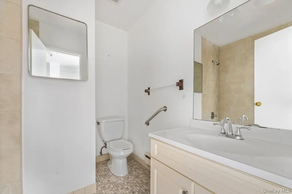 77 Lorraine Terrace Mount Vernon NY 10553