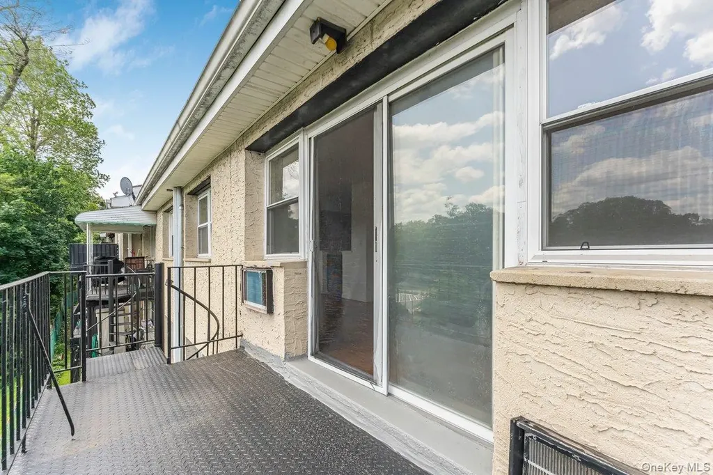 77 Lorraine Terrace Mount Vernon NY 10553