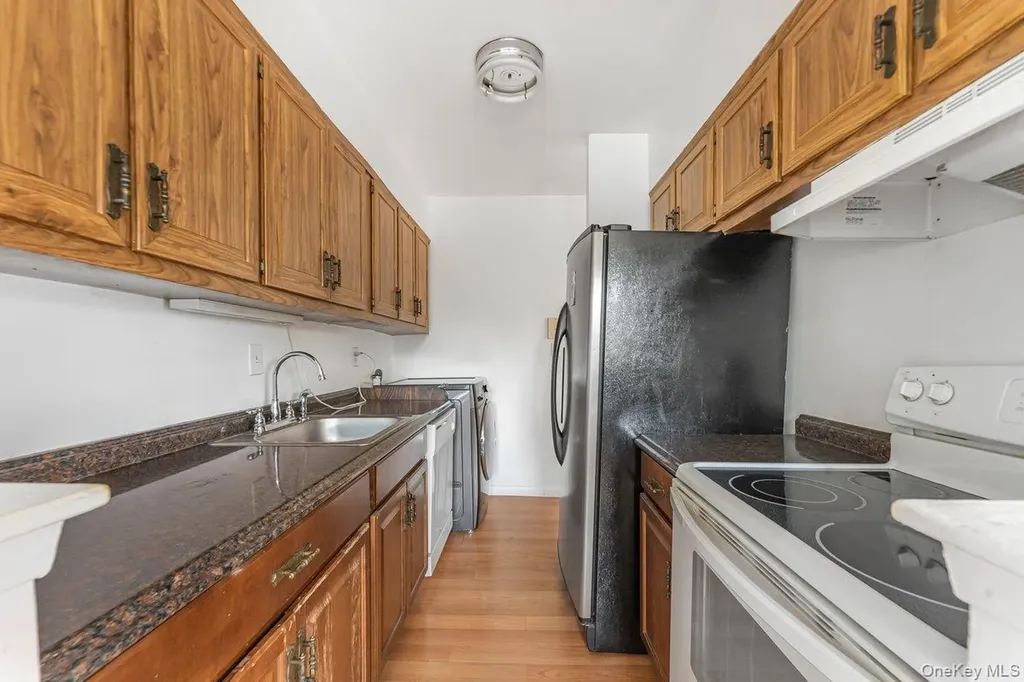 77 Lorraine Terrace Mount Vernon NY 10553