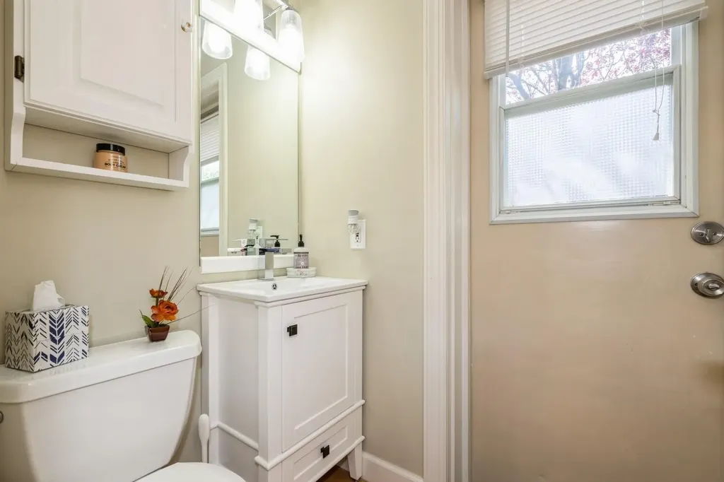 29 West Avenue Malverne NY 11565