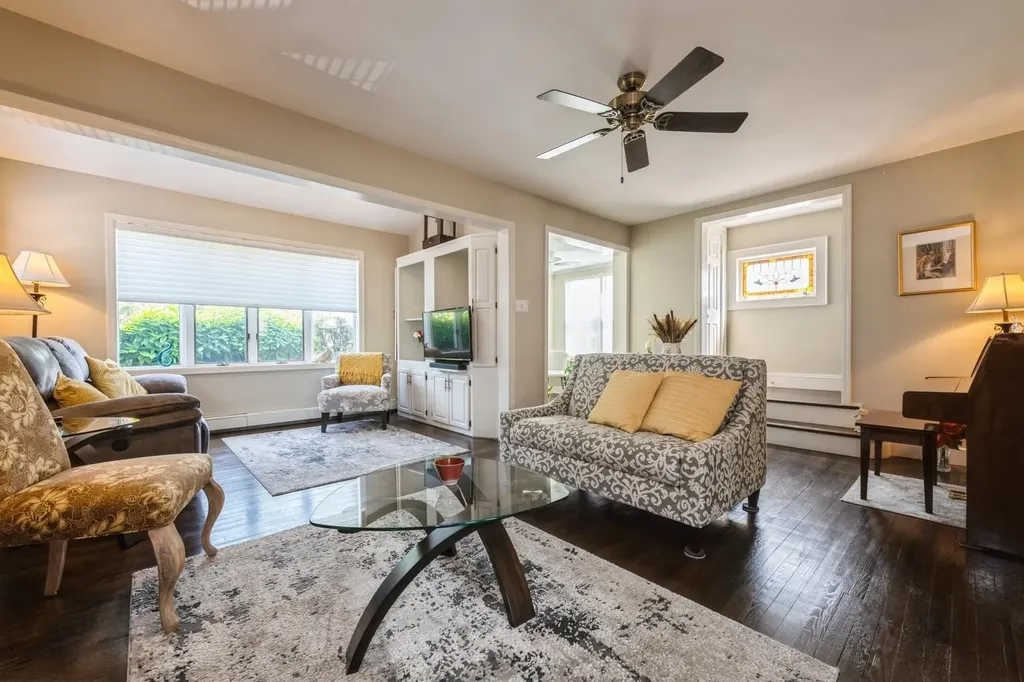 29 West Avenue Malverne NY 11565