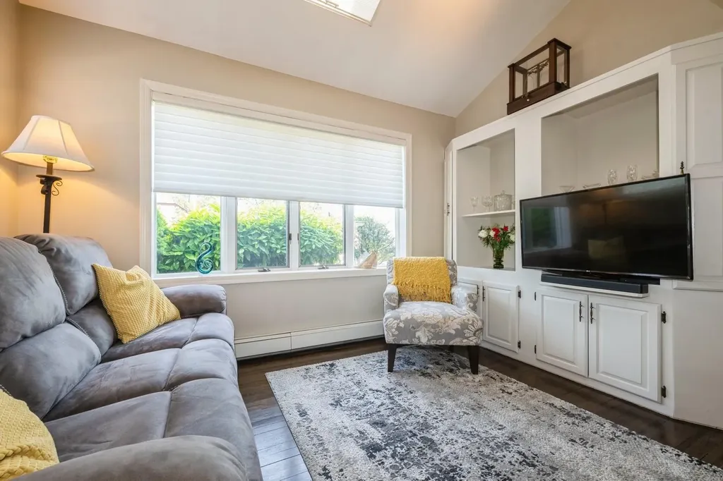 29 West Avenue Malverne NY 11565