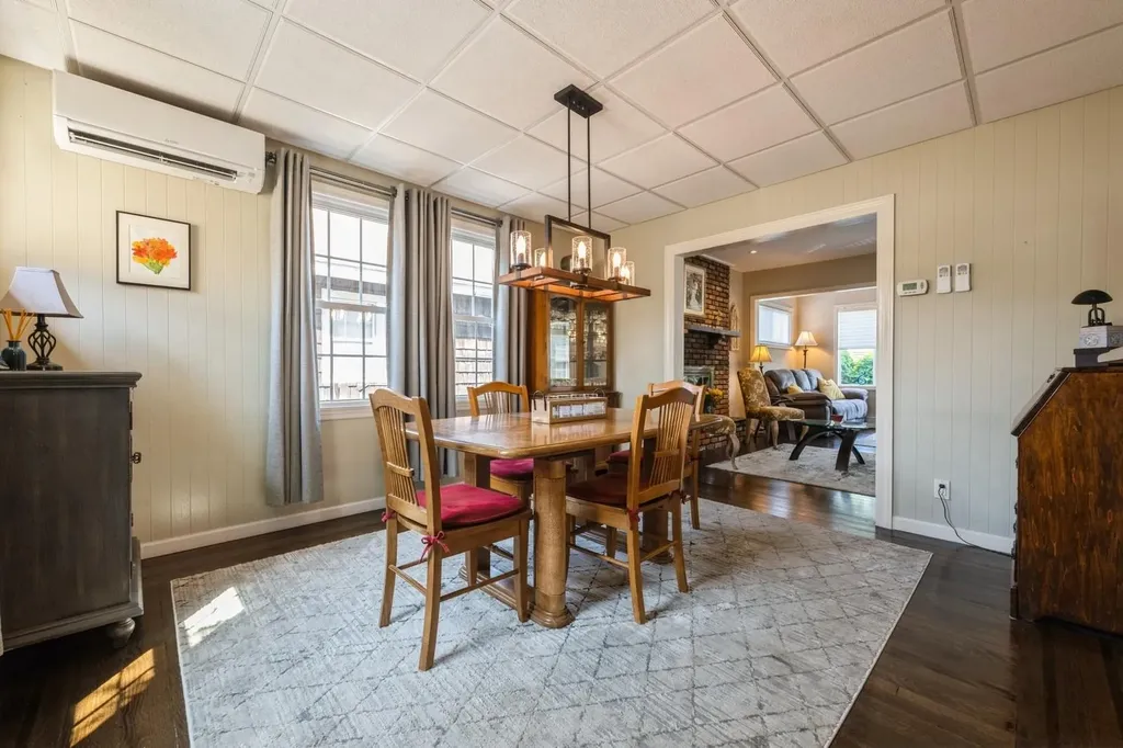 29 West Avenue Malverne NY 11565