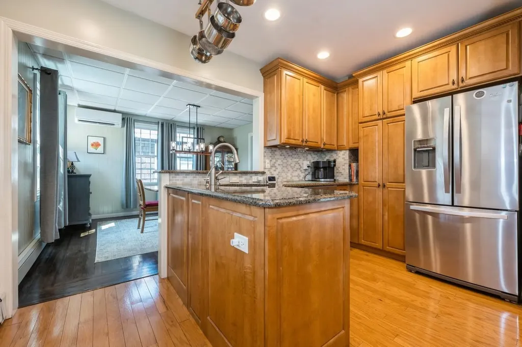 29 West Avenue Malverne NY 11565