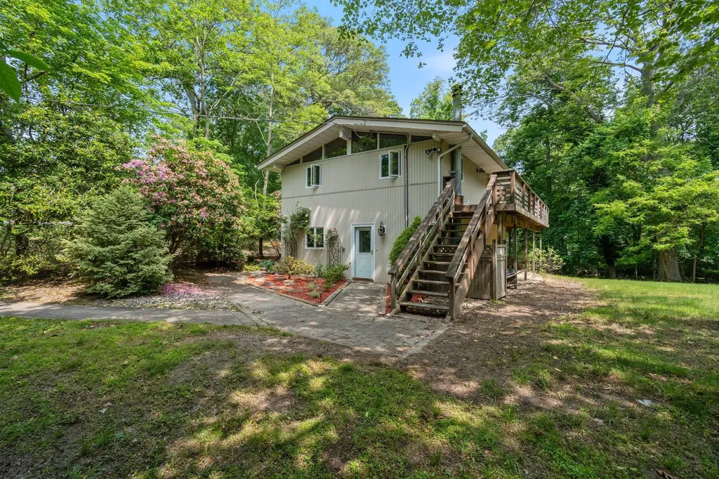 208 Sylvan Drive Wading River NY 11792