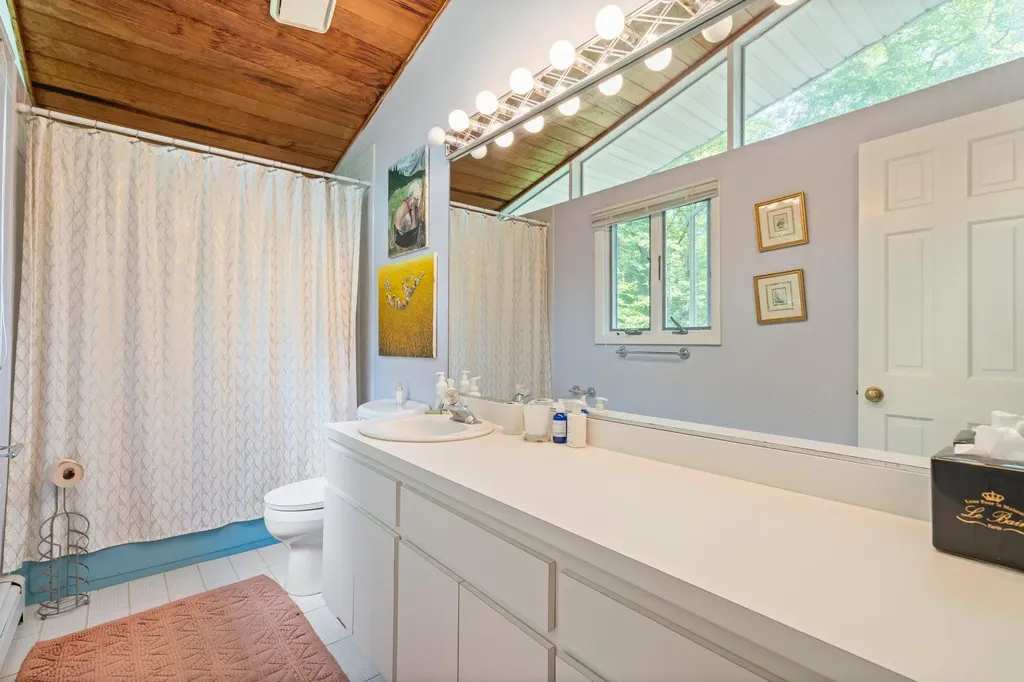 208 Sylvan Drive Wading River NY 11792