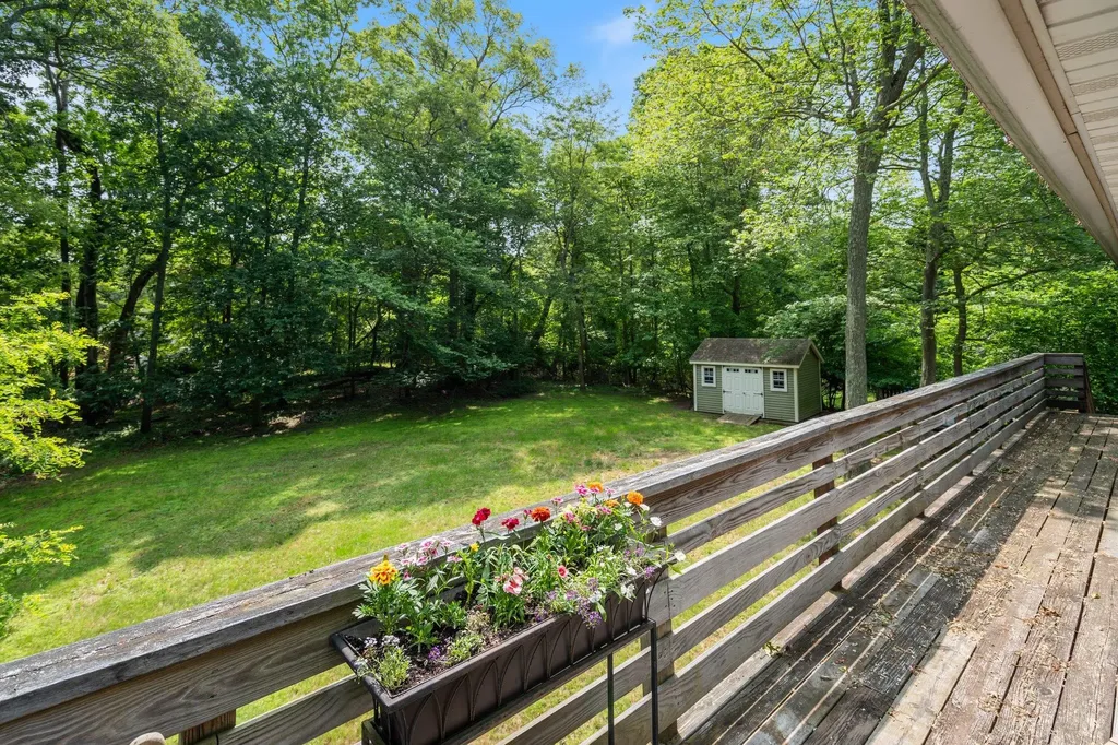 208 Sylvan Drive Wading River NY 11792