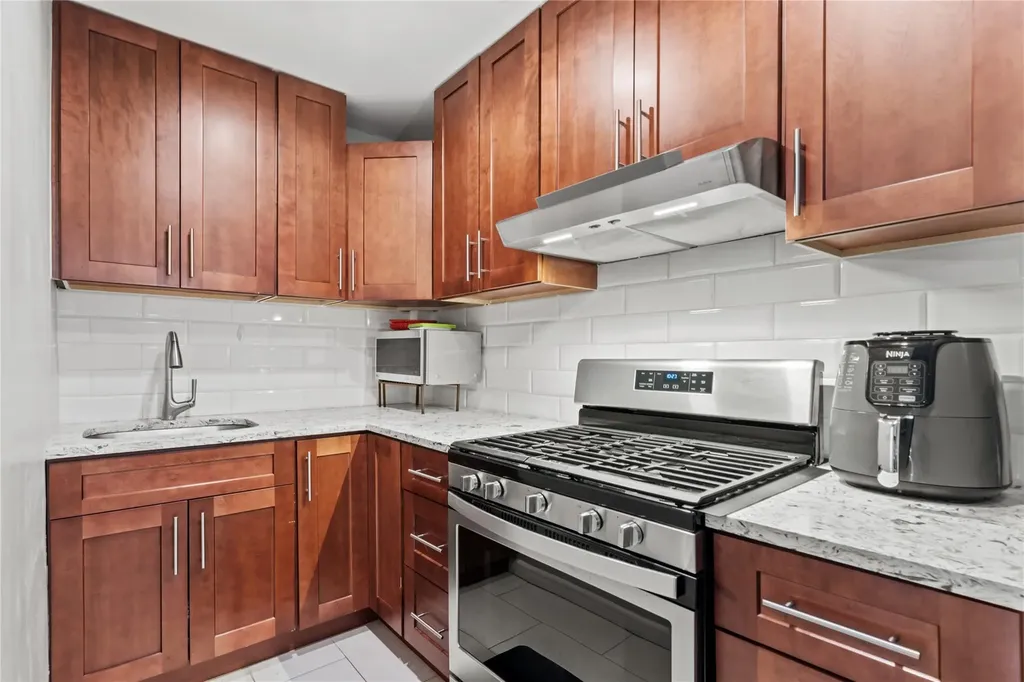 68-20 Selfridge Street Forest Hills NY 11375
