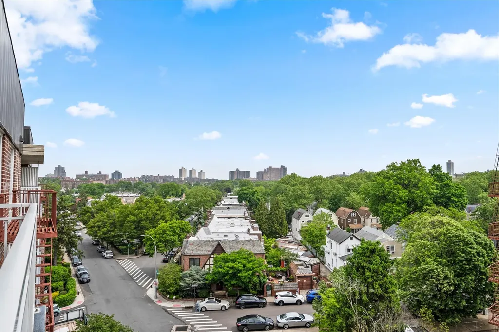 68-20 Selfridge Street Forest Hills NY 11375