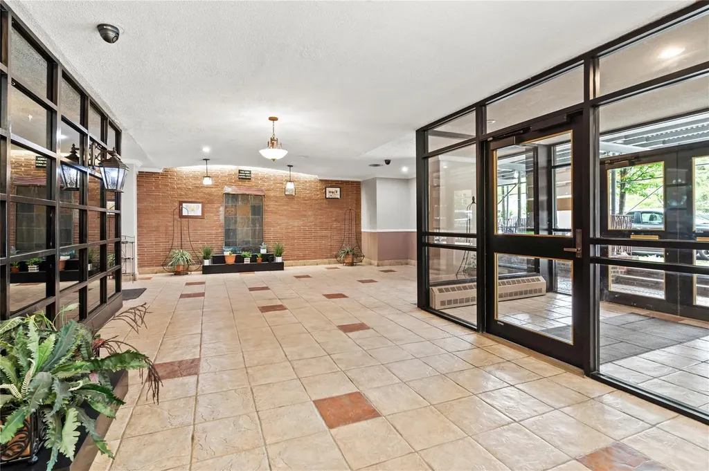 68-20 Selfridge Street Forest Hills NY 11375