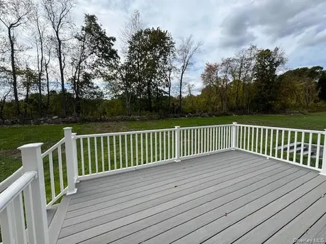 4 Jefferson Avenue New Windsor NY 12553