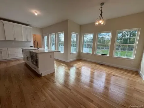 4 Jefferson Avenue New Windsor NY 12553