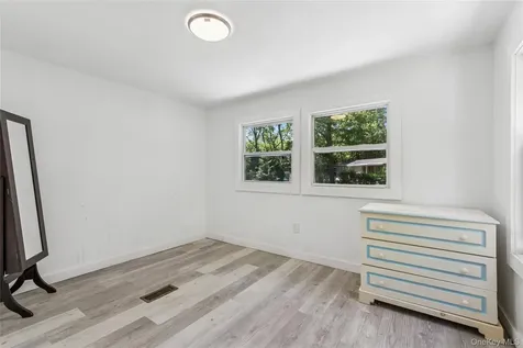 1538 Speonk Riverhead Road Speonk NY 11972