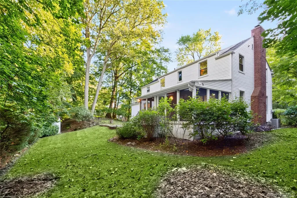 8 Beechwood Road Hartsdale NY 10530