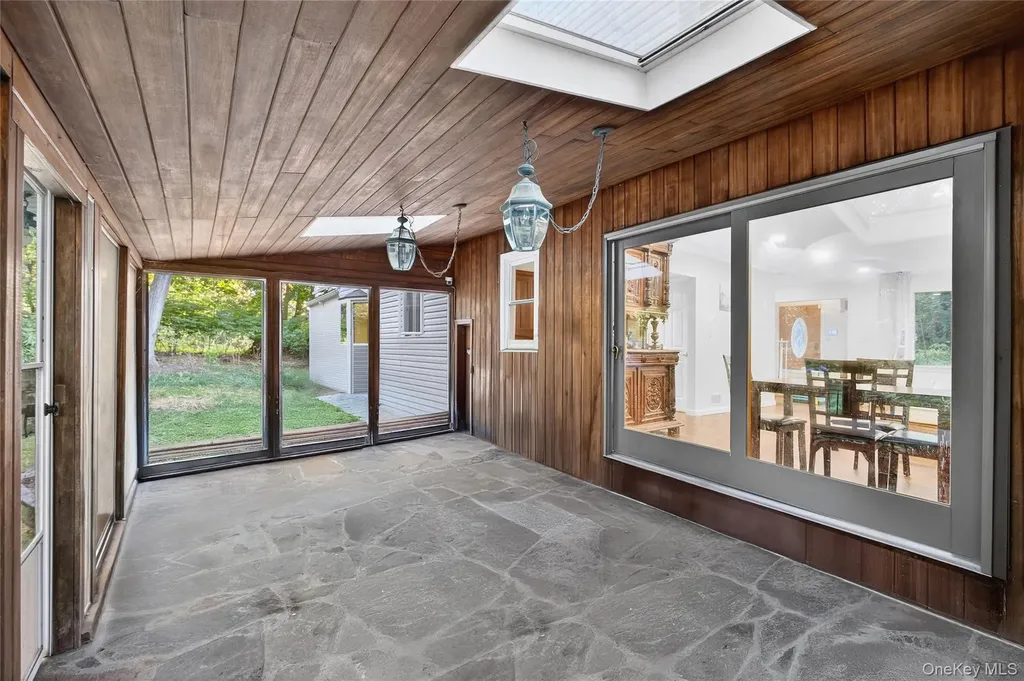 8 Beechwood Road Hartsdale NY 10530