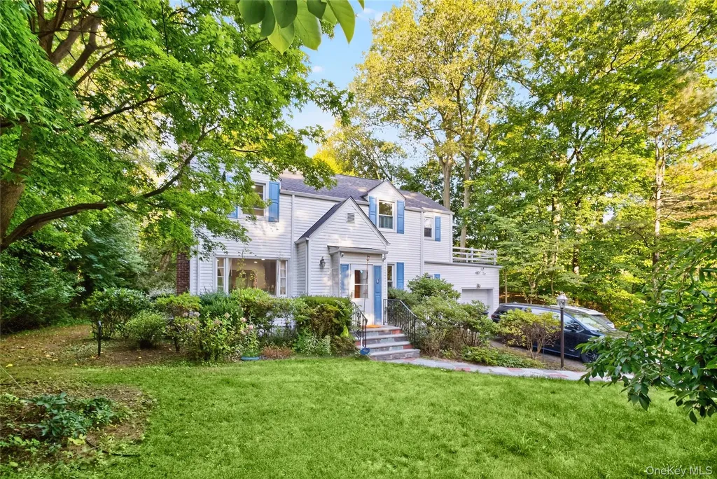 8 Beechwood Road Hartsdale NY 10530