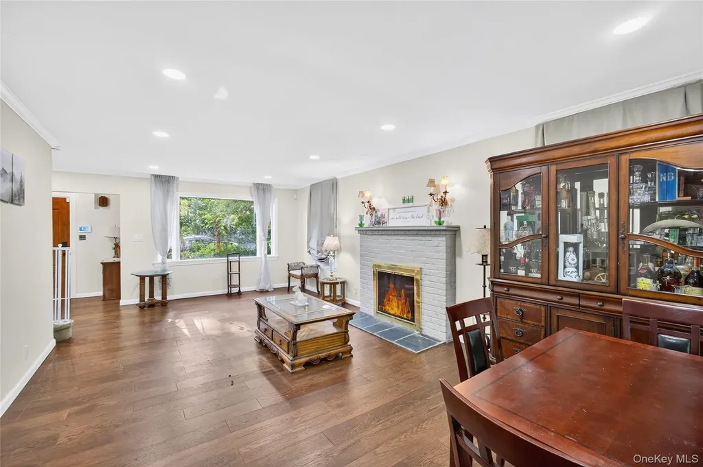 8 Beechwood Road Hartsdale NY 10530