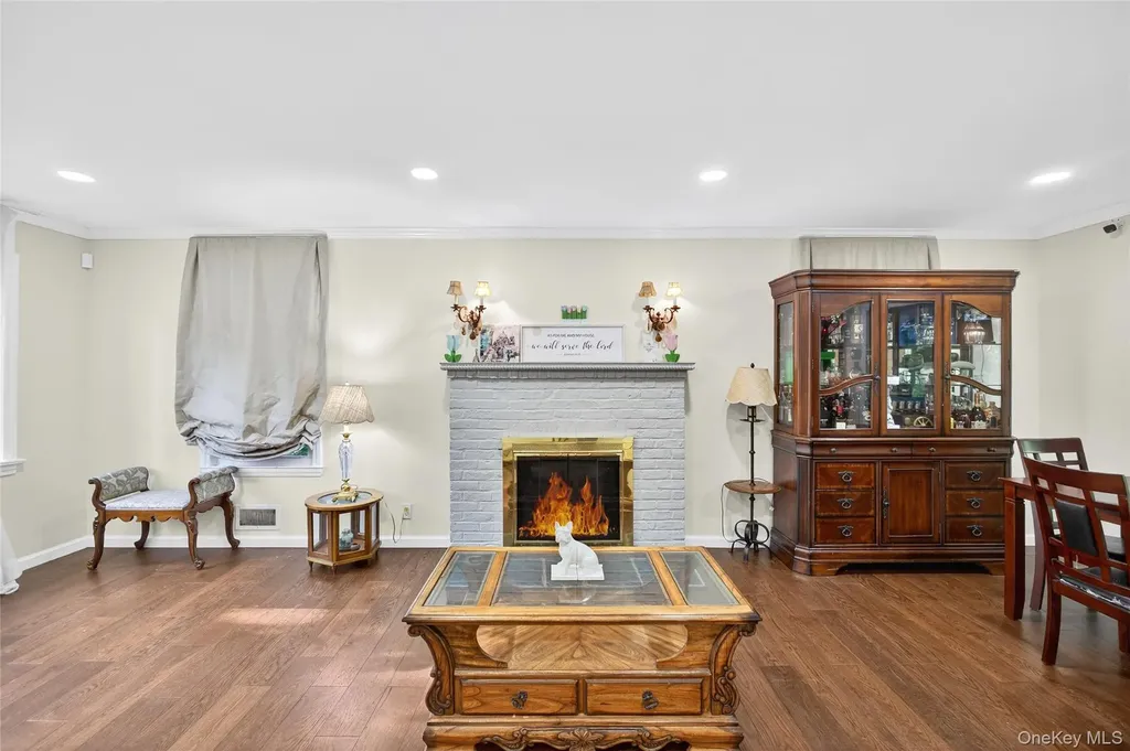 8 Beechwood Road Hartsdale NY 10530