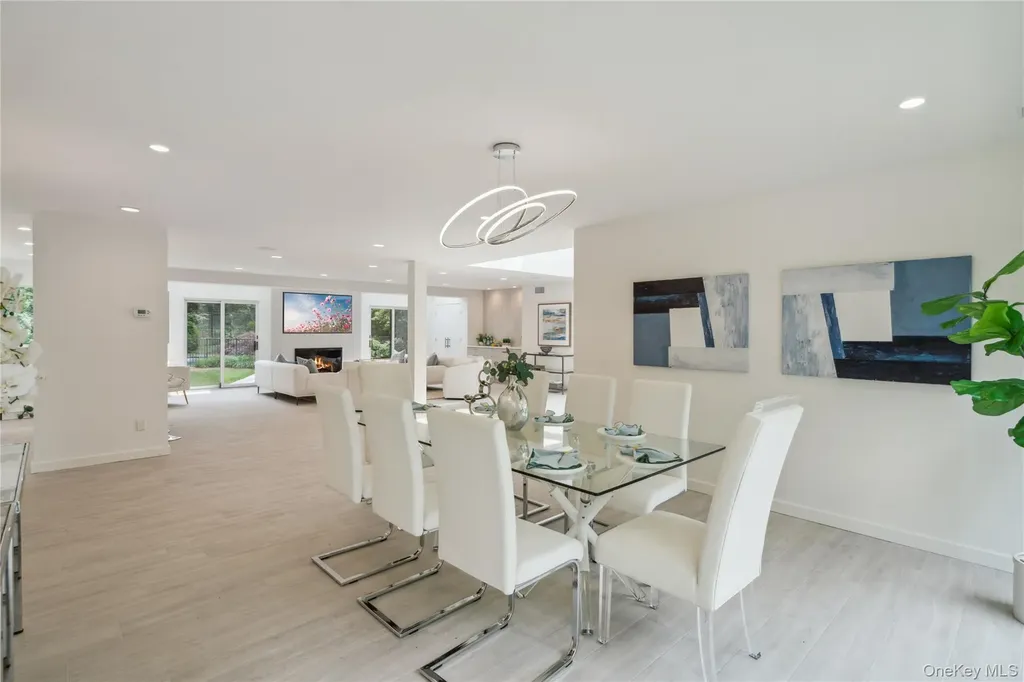 295 Foxhunt Crescent Syosset NY 11791