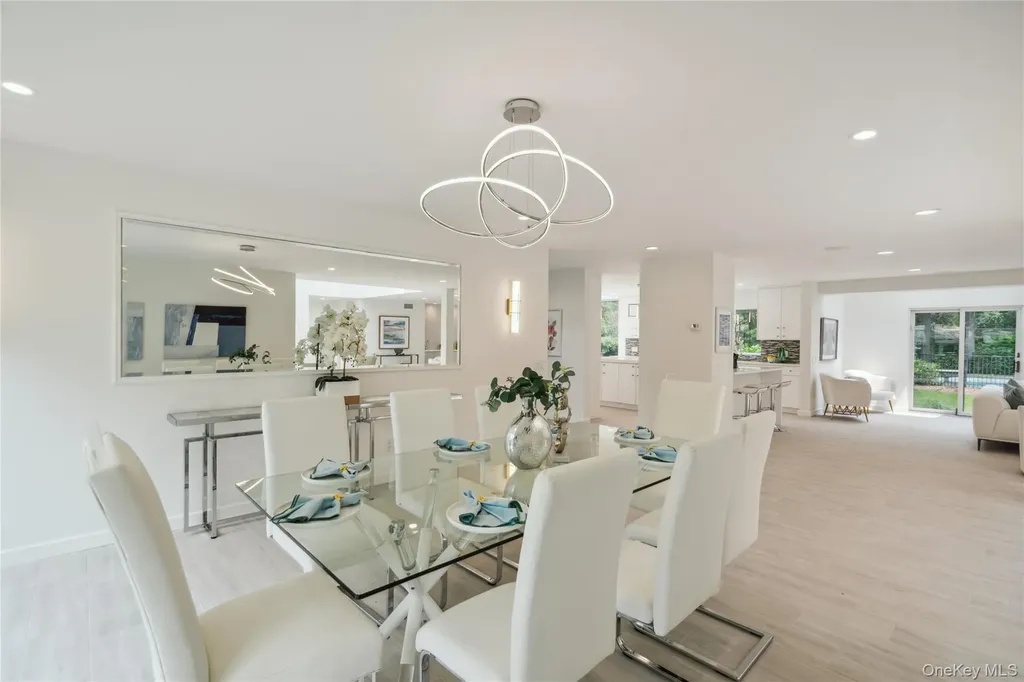 295 Foxhunt Crescent Syosset NY 11791