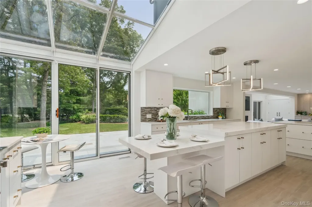 295 Foxhunt Crescent Syosset NY 11791