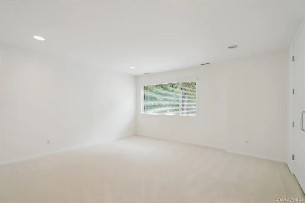 295 Foxhunt Crescent Syosset NY 11791