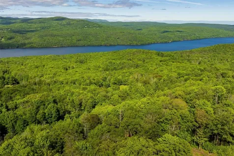 1 Red Rock Road Wawarsing NY 12489