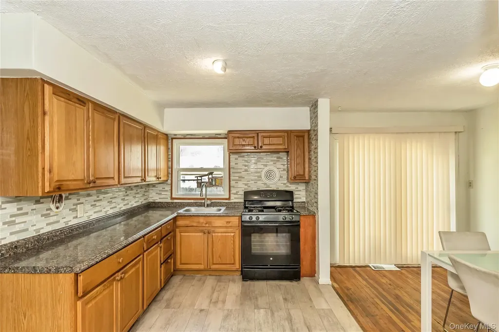 18 Hilliard Avenue Central Islip NY 11722