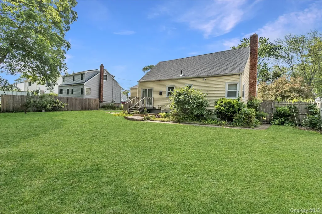 18 Hilliard Avenue Central Islip NY 11722