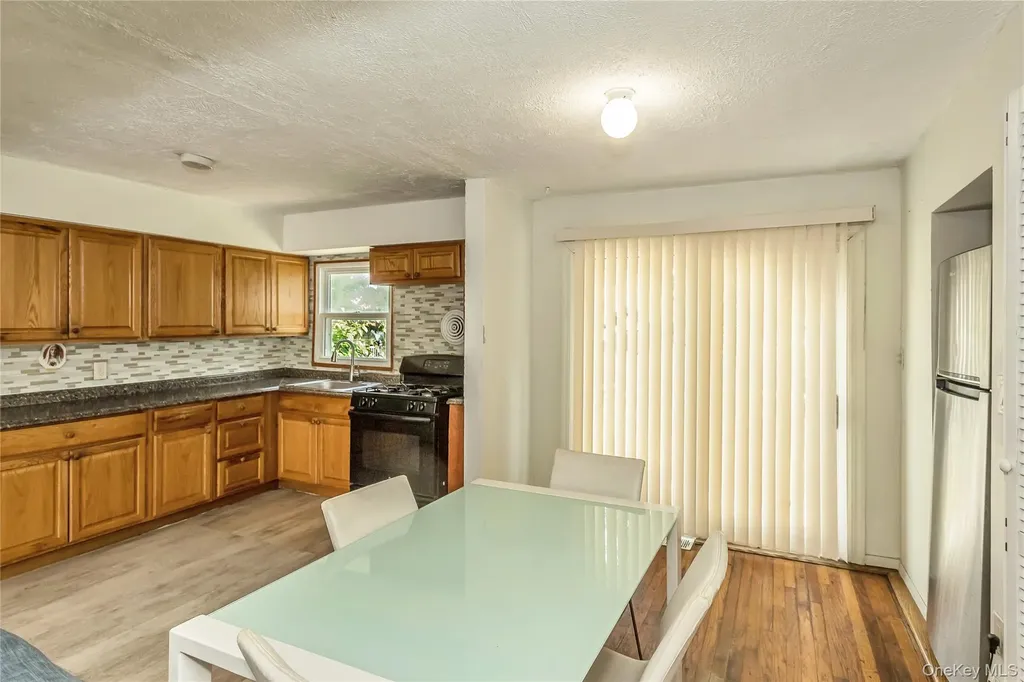 18 Hilliard Avenue Central Islip NY 11722