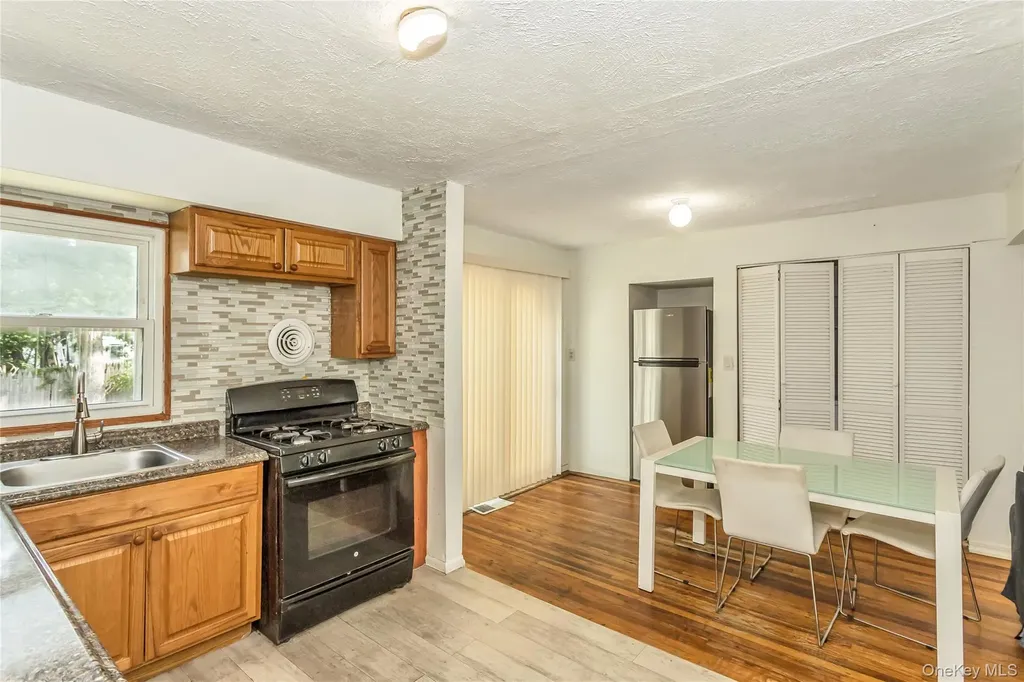 18 Hilliard Avenue Central Islip NY 11722