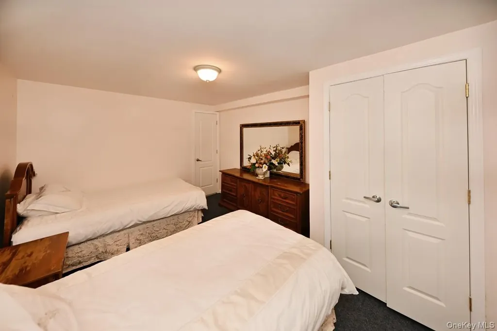 2 Elener Lane Spring Valley NY 10977