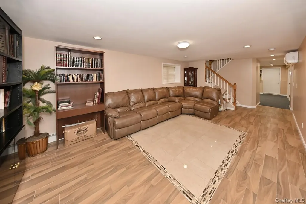 2 Elener Lane Spring Valley NY 10977