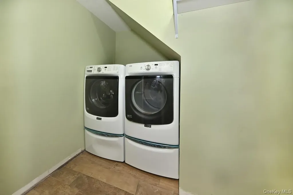 2 Elener Lane Spring Valley NY 10977